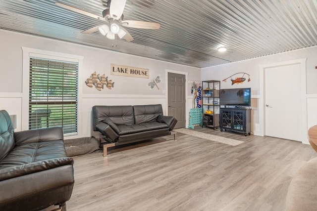4053 Deer Creek Rd, Linden, TN 37096 - living room with ceiling fan and wood finished floors