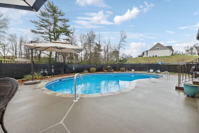 217 Valley Bend Dr, Nashville, TN 37214 - view of pool featuring a fenced backyard and a patio area