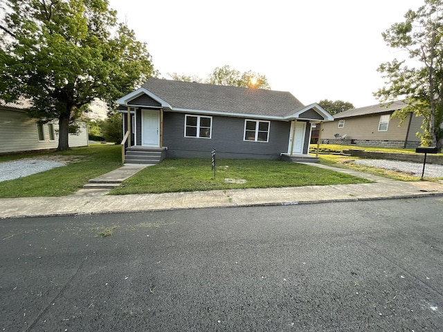 119 Maple Ave, Camden, TN 38320 - view of front of home featuring a front lawn