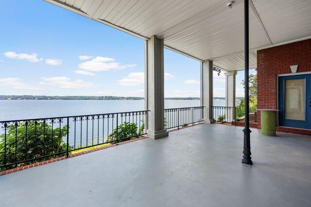521 Wilson Lake Dr, Muscle Shoals, AL 35661 - photo 59