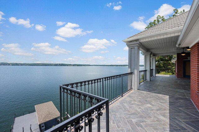 521 Wilson Lake Dr, Muscle Shoals, AL 35661 - photo 57