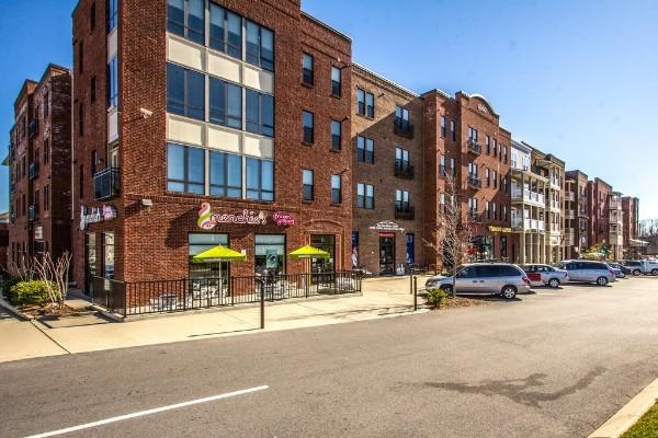 7234 Althorp Way Unit U8, Nashville, TN 37211 - view of apartment building / complex with uncovered parking