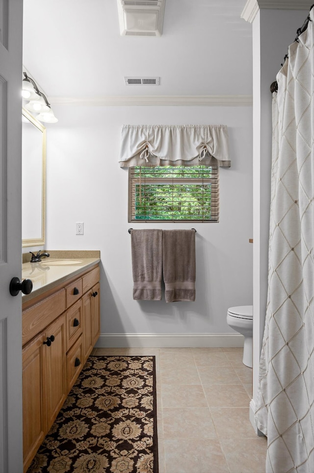 204 Chapman Ct, La Fayette, GA 30728 - bathroom featuring vanity, baseboards, toilet, and tile patterned flooring
