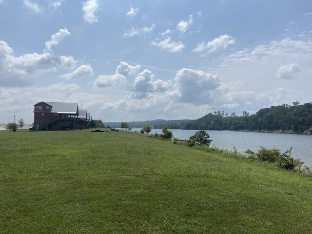 1311 Hardin Bottom River Rd, Clifton, TN 38425
