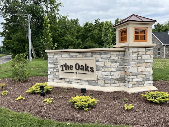 281 Bluebell Dr, Clarksville, TN 37043 - view of community sign