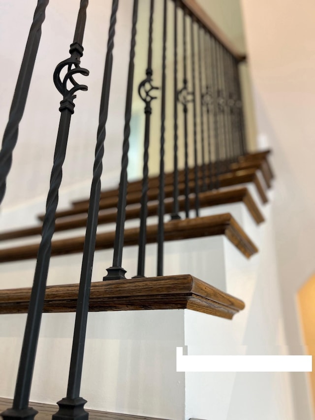 281 Bluebell Dr, Clarksville, TN 37043 - view of staircase