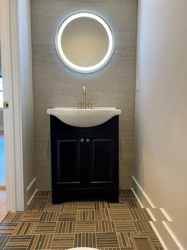 281 Bluebell Dr, Clarksville, TN 37043 - bathroom with vanity and baseboards