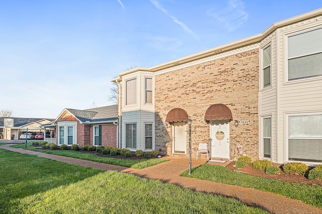2113 River Chase Dr, Murfreesboro, TN 37128 - view of front of house featuring brick siding and a front yard