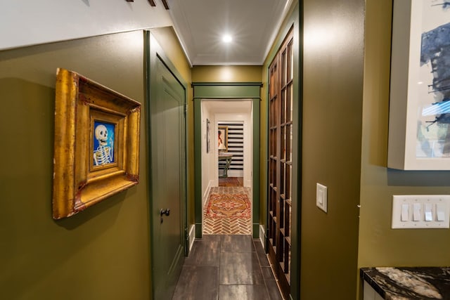 1702 Stokes Ln, Nashville, TN 37215 - hall with crown molding