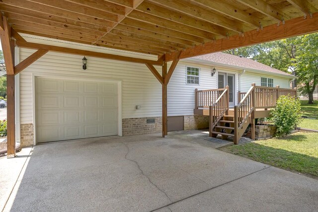 1077 Kathryn Rd, Mount Juliet, TN 37122 - exterior space featuring a deck, roof with shingles, and driveway
