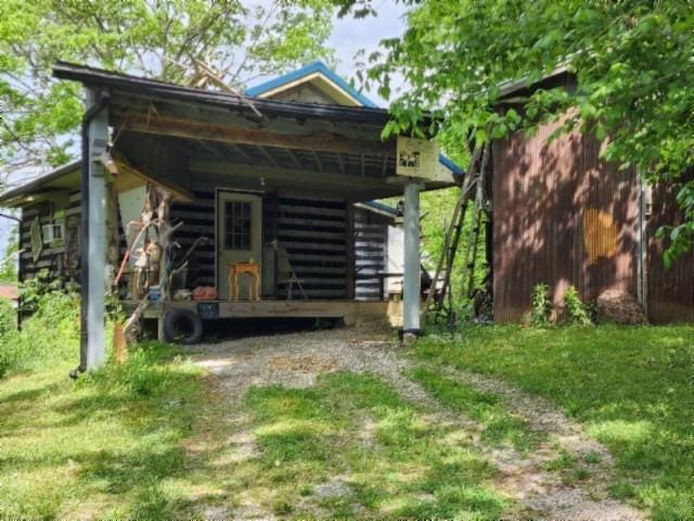 106 Log Home Ln, Moss, TN 38575 - view of back of property