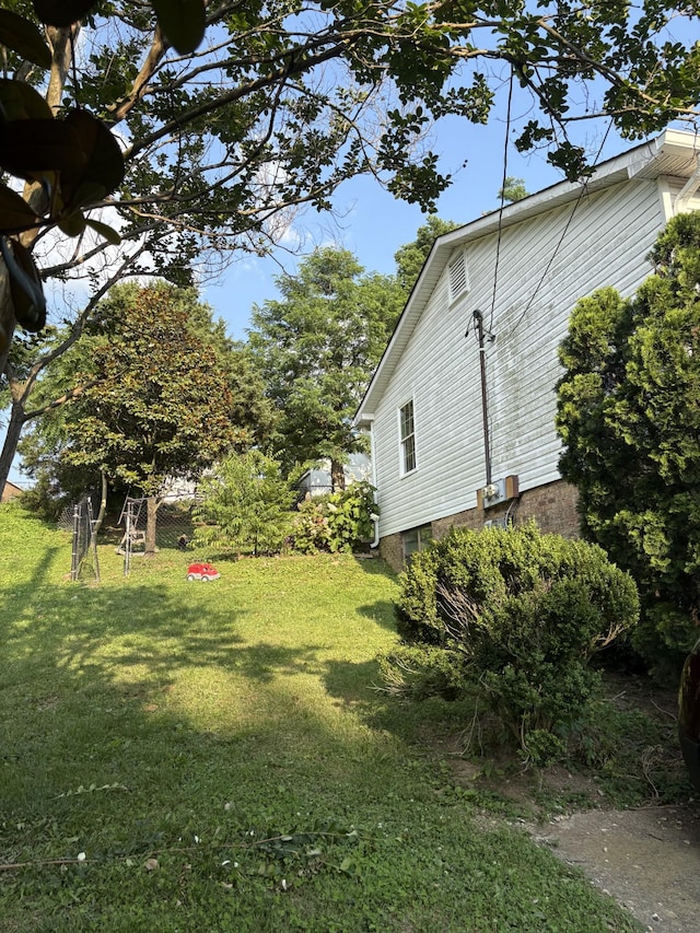 224 Brevard Ct, Nashville, TN 37211 - view of green lawn