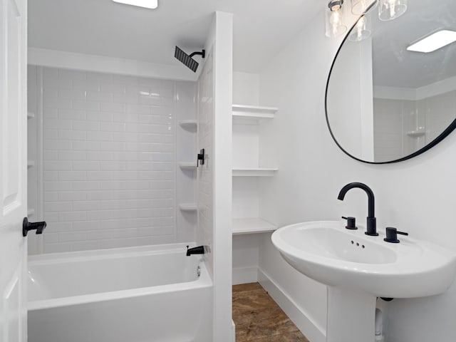 400 Westover Dr, Columbia, TN 38401 - full bath featuring shower / bathtub combination and baseboards