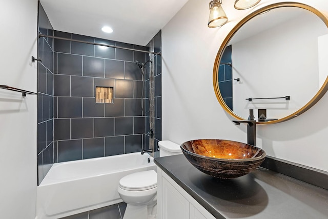 2952 Carters Creek Station Rd, Columbia, TN 38401 - bathroom featuring toilet,  shower combination, vanity, and recessed lighting