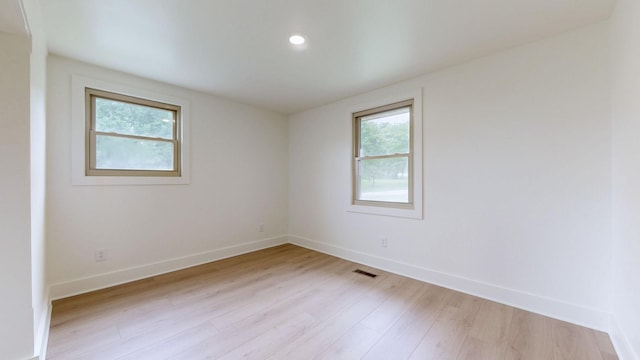 110 Lynn Ln, Old Hickory, TN 37138 - spare room with healthy amount of natural light, light wood-style floors, baseboards, and recessed lighting