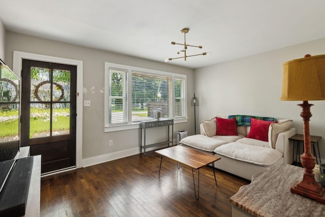 807 Brown St, Columbia, TN 38401 - living area featuring hardwood / wood-style flooring, a chandelier, and baseboards