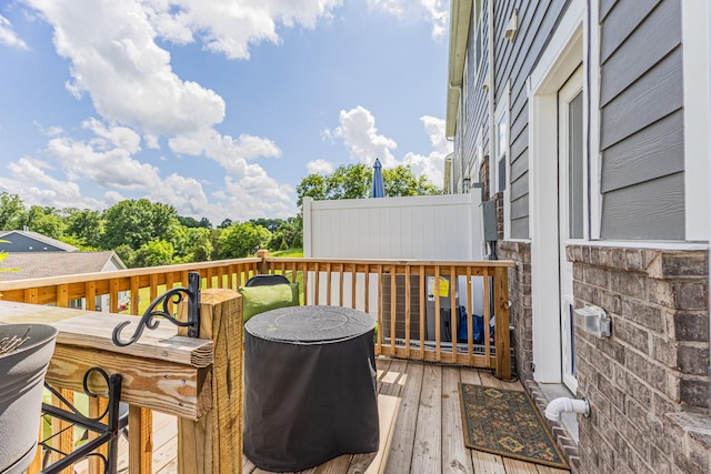 2563 Drumwright Way, Columbia, TN 38401 - view of deck