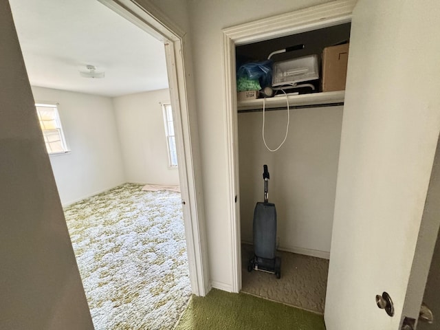 345 Lockert Pl, Clarksville, TN 37043 - hallway featuring carpet floors