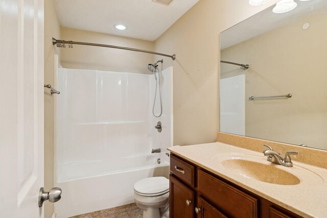 1056 Orion Jones Rd, Chapmansboro, TN 37035 - full bath with vanity, tub / shower combination, and recessed lighting