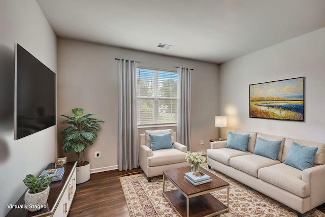 18 Pointer Pl, Lebanon, TN 37087 - living area with dark wood-type flooring and baseboards