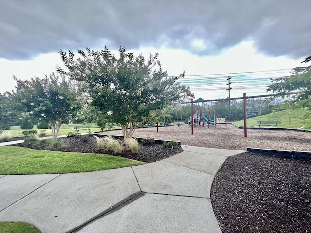 18 Pointer Pl, Lebanon, TN 37087 - view of property's community featuring a lawn