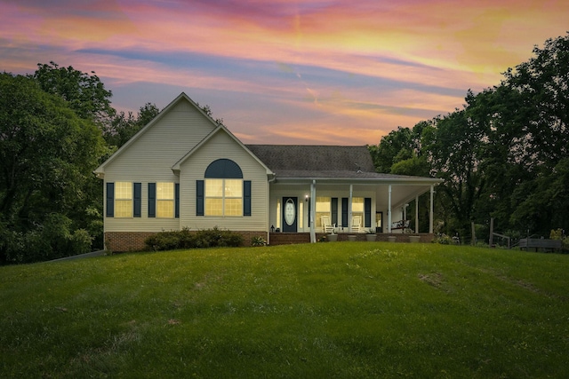 4291 Skelley Rd, Santa Fe, TN 38482 - view of front of house featuring a porch and a yard
