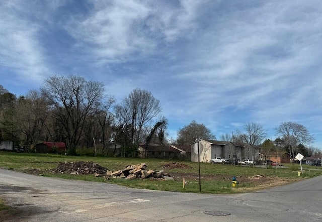 665 Railroad St, Dayton, TN 37321 - photo 1