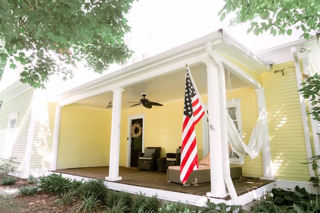 205 College St, Portland, TN 37148 - property entrance featuring a ceiling fan and covered porch