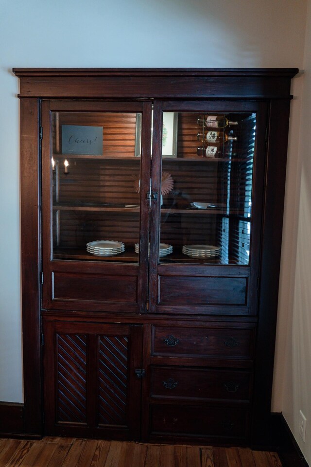 205 College St, Portland, TN 37148 - detailed view of wood finished floors