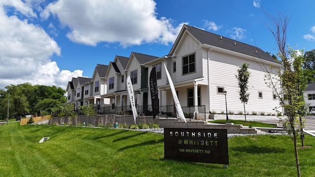 145 Whitsett Rd Unit 30, Nashville, TN 37210 - surrounding community with a lawn and a residential view
