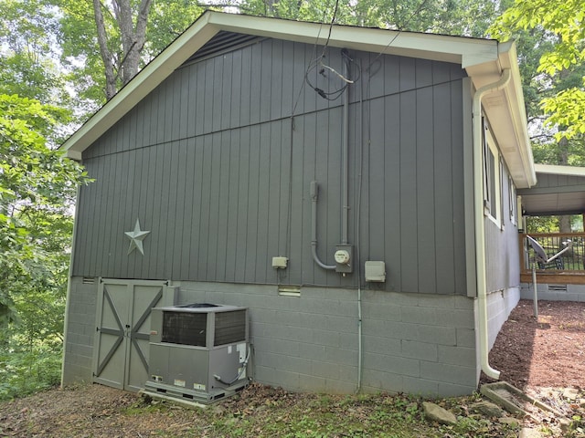 1140 Morriswood Dr, Joelton, TN 37080 - view of side of home with central AC unit and crawl space
