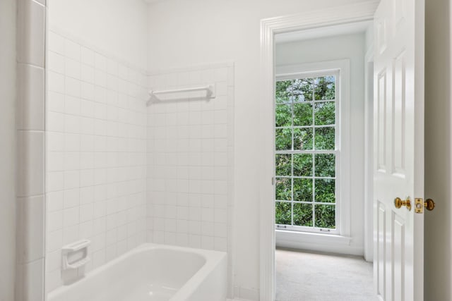 907 Paddock Park, Nashville, TN 37220 - full bathroom featuring healthy amount of natural light and washtub / shower combination