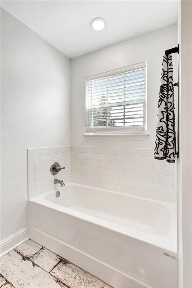 3128 Crow Rd NE, Dalton, GA 30721 - full bath with a garden tub and baseboards