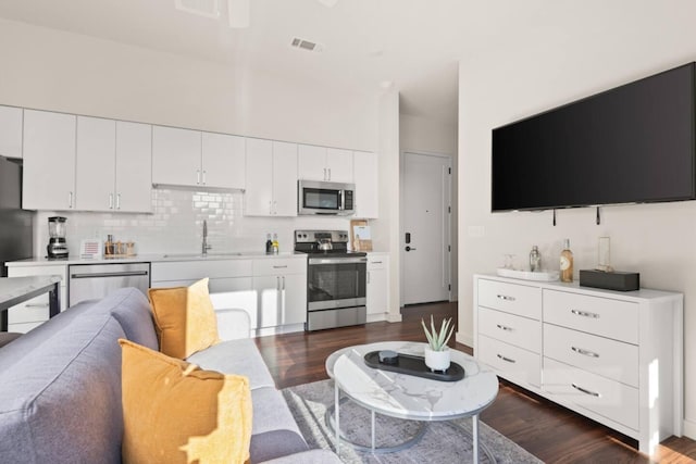 1014 16th Ave S Unit 411, Nashville, TN 37212 - photo 13