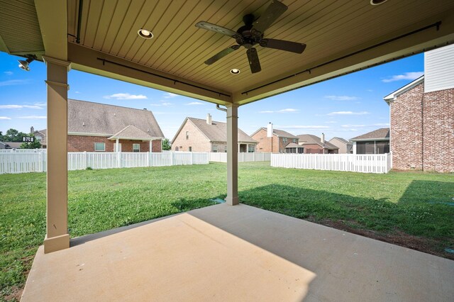 1113 Dunkirk Ln, Murfreesboro, TN 37129 - view of patio / terrace featuring ceiling fan and a residential view