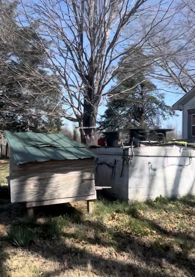 239 Pine Bluff Rd, Rock Island, TN 38581 - view of yard with a swimming pool