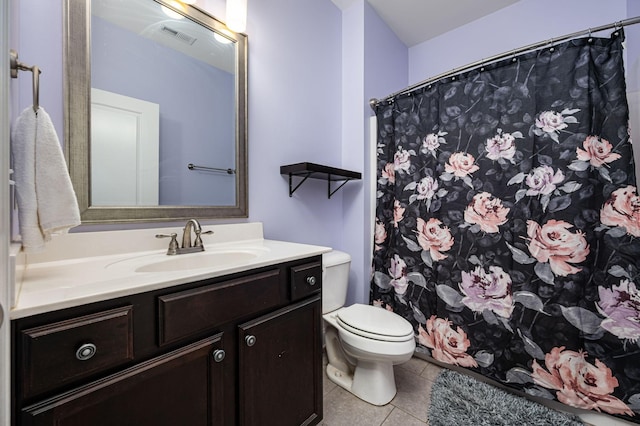 2743 Crowne Pointe Dr, Murfreesboro, TN 37130 - full bath featuring vanity, toilet, tile patterned floors, and curtained shower