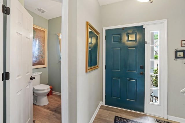 1514 Cardinal Ln, Mount Juliet, TN 37122 - entryway with wood finished floors and baseboards