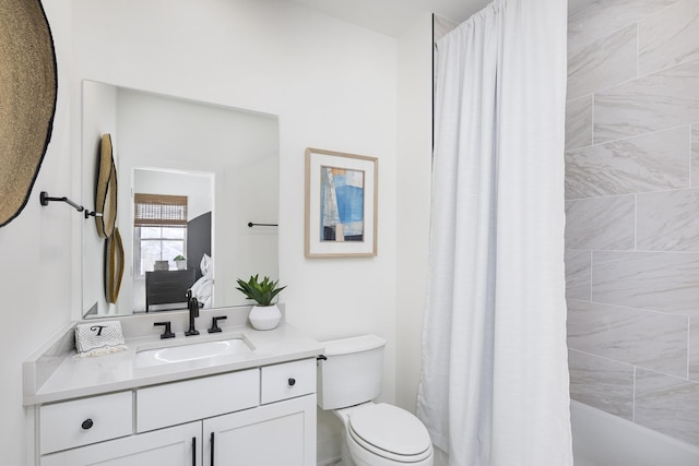 336 Hutcherson Aly, Nashville, TN 37209 - bathroom featuring vanity, toilet, and shower / tub combo with curtain
