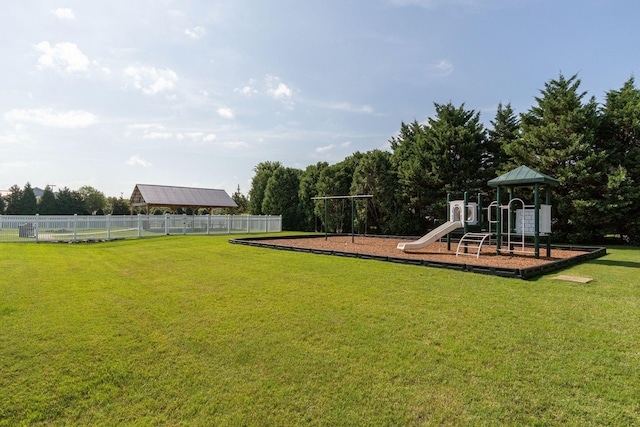 2707 Comer Dr, Murfreesboro, TN 37128 - view of yard