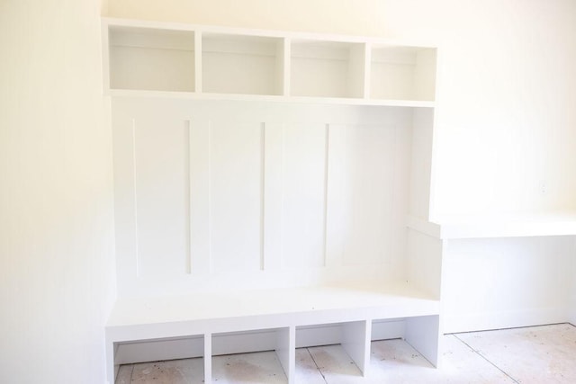 5590 Chambers Rd, Cumberland Furnace, TN 37051 - view of mudroom