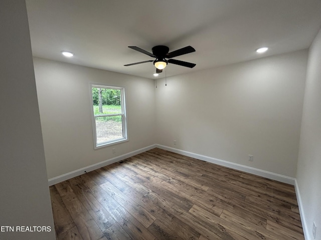 342 N Norris St, Jamestown, TN 38556 - empty room with hardwood / wood-style flooring, ceiling fan, baseboards, and recessed lighting