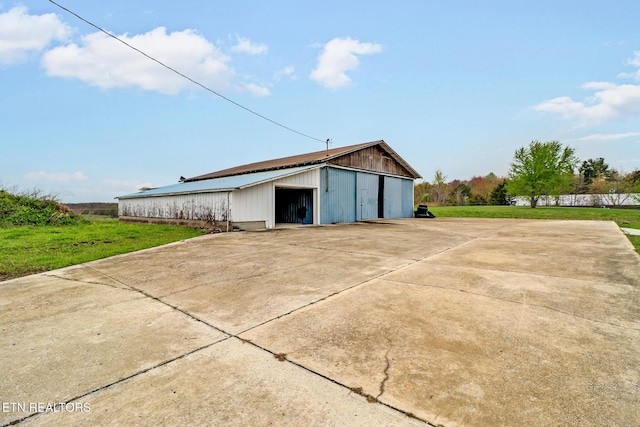 1128 Allardt Hwy, Jamestown, TN 38556 - view of pole building featuring a lawn