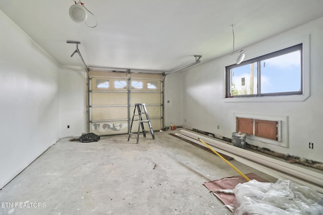 1128 Allardt Hwy, Jamestown, TN 38556 - view of garage