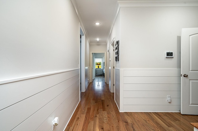 3013 Berry Patch Trl, Rockvale, TN 37153 - hallway featuring wood finished floors, crown molding, and recessed lighting