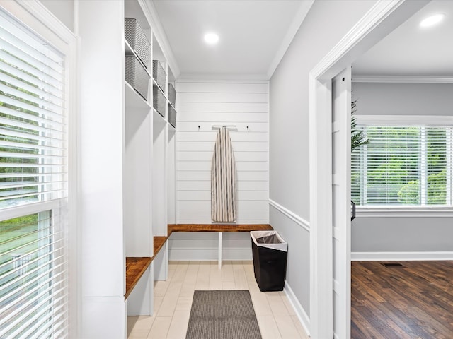 2207 Oakwood Ct, Franklin, TN 37064 - mudroom with crown molding, recessed lighting, and baseboards
