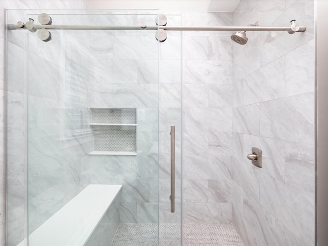 2207 Oakwood Ct, Franklin, TN 37064 - bathroom with a shower stall