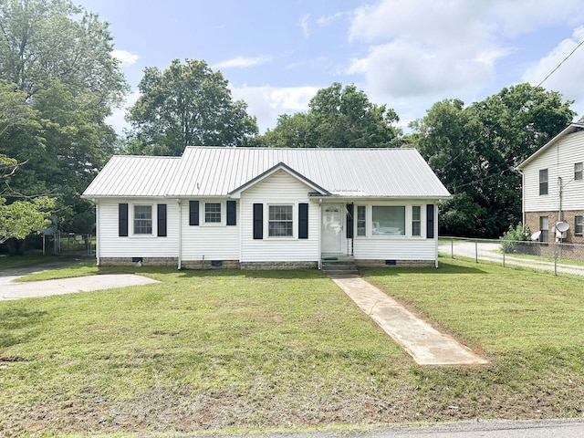 1125 Leaf Ave, Murfreesboro, TN 37130 - view of front of home with metal roof and crawl space