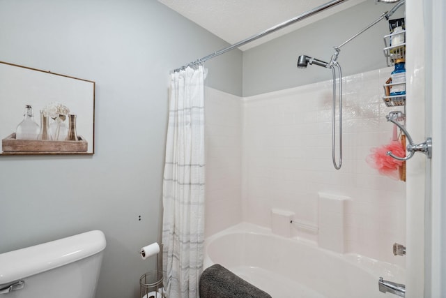 3207 Gardendale Dr, Franklin, TN 37064 - full bathroom featuring toilet and shower / bath combo with shower curtain