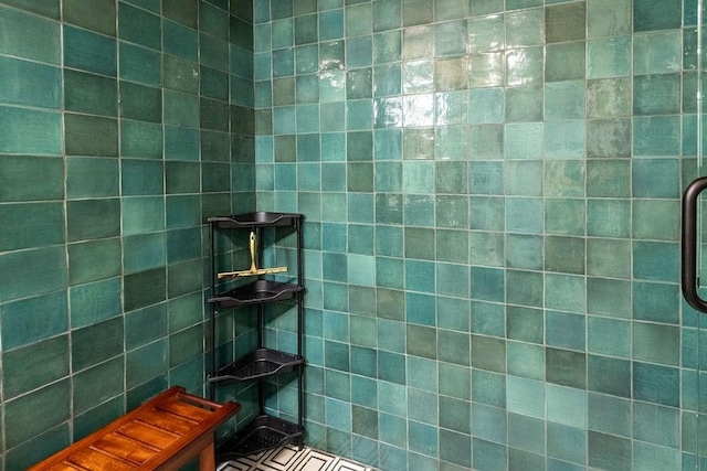 652 Northup Rd, Portland, TN 37148 - bathroom with a tile shower